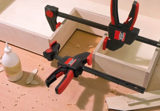 Bessey EHKXL24 24 in. x 3-5/8 in. 600 lb. Clamping Force EHK Extra Large Trigger Clamp - Image 6