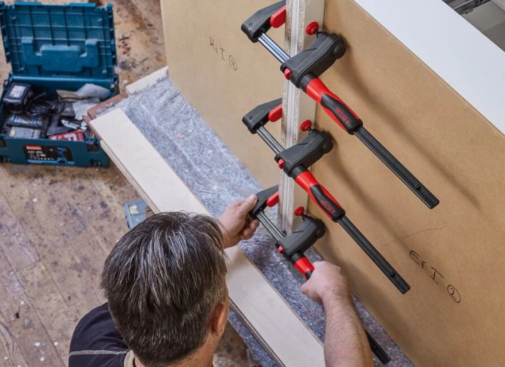 Bessey GK30 12 in. x 2-3/8 in. GearKlamp Bar Clamp - Image 4