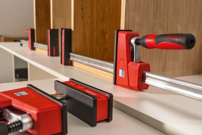 Bessey KRE3524 24 in. x 3-3/4 in. K-Body REVO 2K Handle Parallel Bar Clamp - Image 6