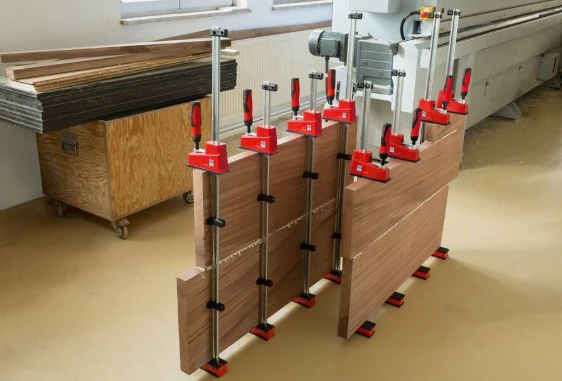 Bessey KRE3540 40 in. x 3-3/4 in. K-Body REVO 2K Handle Parallel Bar Clamp - Image 6