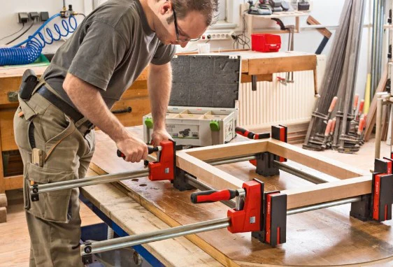 Bessey KRE3550 50 in. x 3-3/4 in. K-Body REVO 2K Handle Parallel Bar Clamp - Image 7
