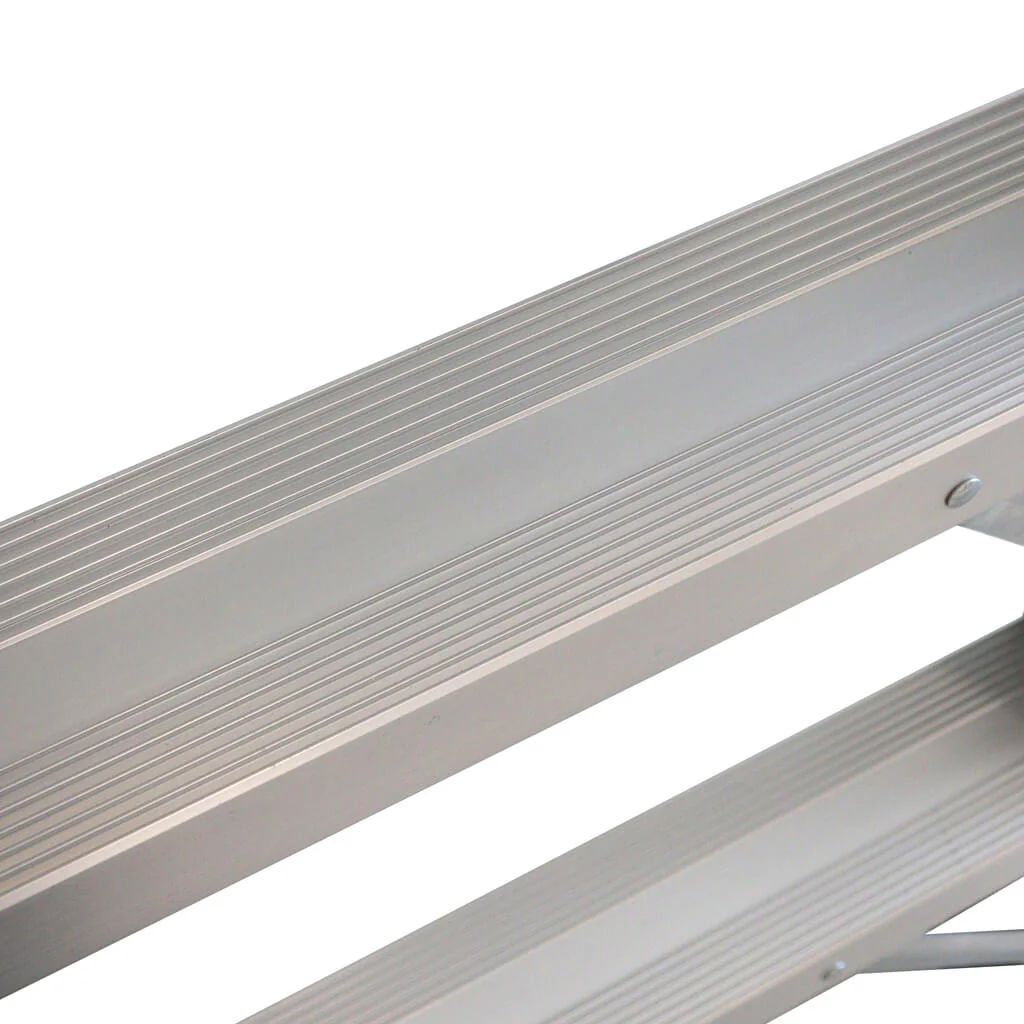 DuraDrive 2' Aluminum Sawhorse Ladder, 300 Lbs. - Image 4