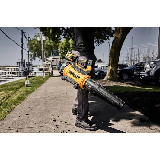 DEWALT DCBL777Y1 60V Max Flexvolt 780 CFM Axial Blower Kit - Image 5