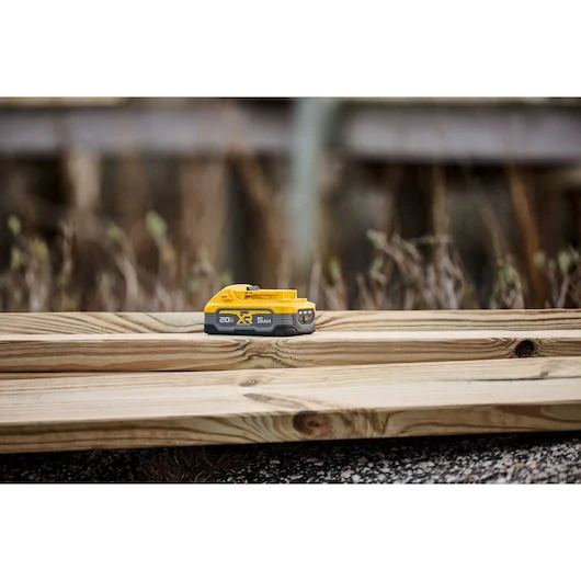 DeWalt DCBP520 20V MAX* XR POWERSTACK™ Lithium-Ion 5 Ah 20 V Battery - Image 7