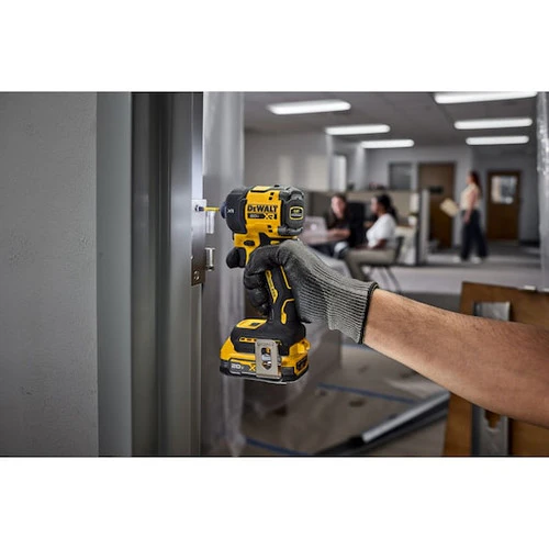 DEWALT DCF870B 20V MAX XR Brushless Cordless 1/4 in. Quiet Hydraulic Impact Driver (Tool Only) - Image 6