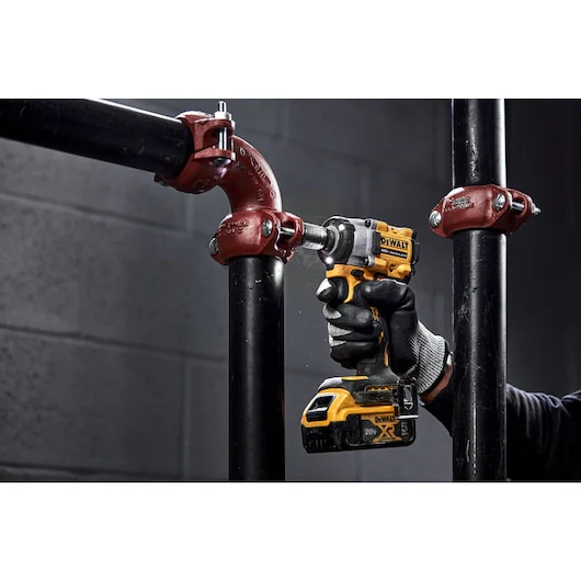 DeWalt DCF922B ATOMIC™ 20V MAX* 1/2 in 450 ft/lb Breakaway 300 ft/lb Fastening 20 V Cordless Impact - Image 10