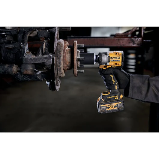 DeWalt DCF922B ATOMIC™ 20V MAX* 1/2 in 450 ft/lb Breakaway 300 ft/lb Fastening 20 V Cordless Impact - Image 5