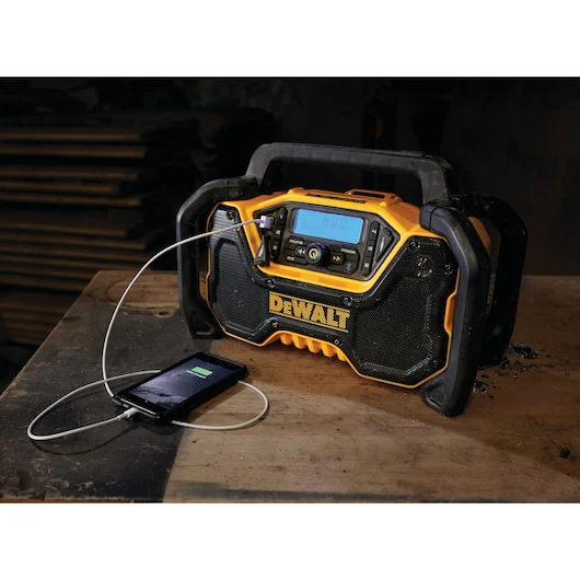 Dewalt DCR028B 12V/20V MAX Jobsite Bluetooth Radio (Tool Only) - Image 9