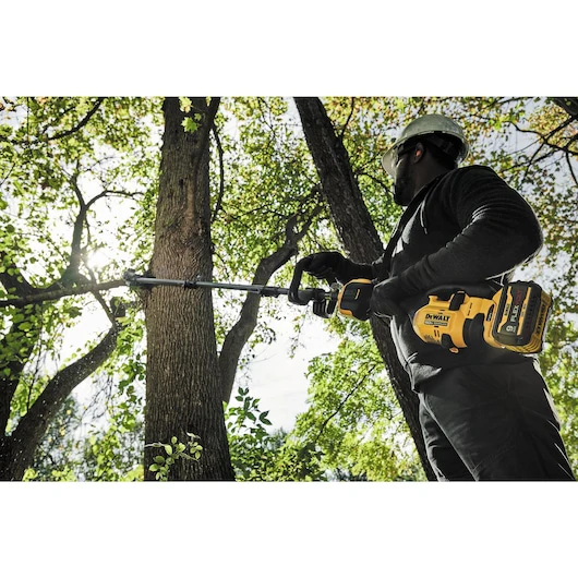 DeWalt DCST972X1 60V MAX Lithium-Ion 17" Cordless Brushless Attachment Capable String Trimmer Kit - Image 15