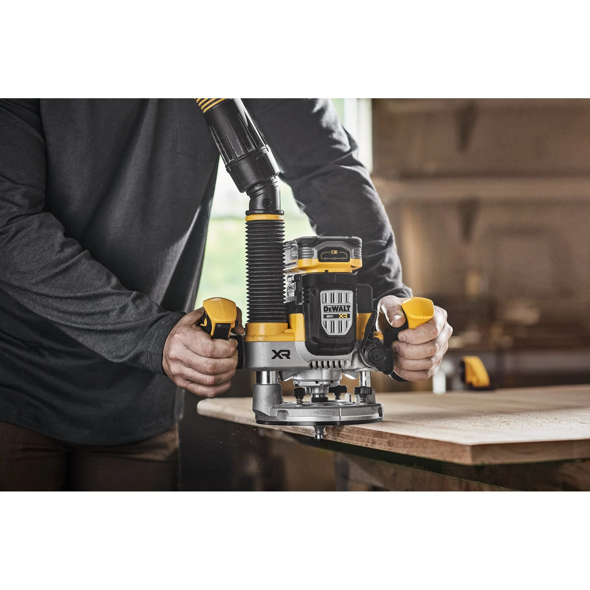DeWalt DCW620B 20V MAX* XR 2-1/4 Peak HP Plunge Router (Tool Only) - Image 8