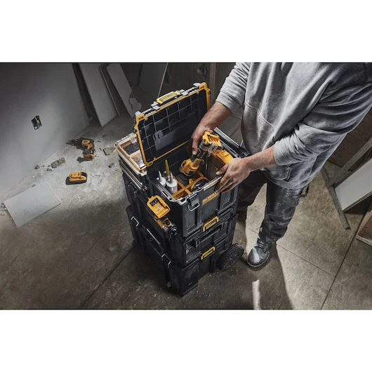 DeWalt DWST08035 TOUGHSYSTEM® 2.0 5.3 gal 255 mm Deep Compact Tool Box - Image 12
