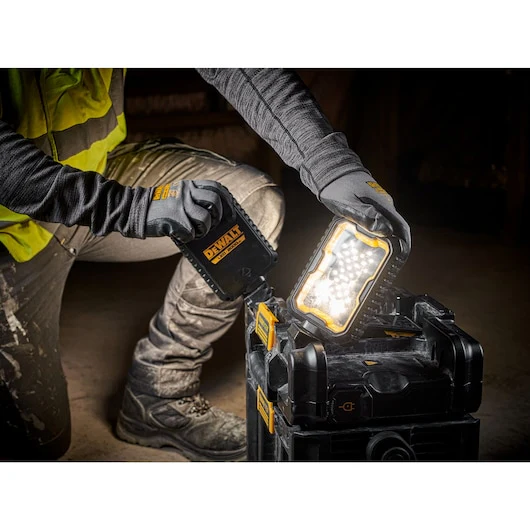 DeWalt DWST08060 ToughSystem 2.0 40W 120V Cordless Work Light & Storage - Image 7