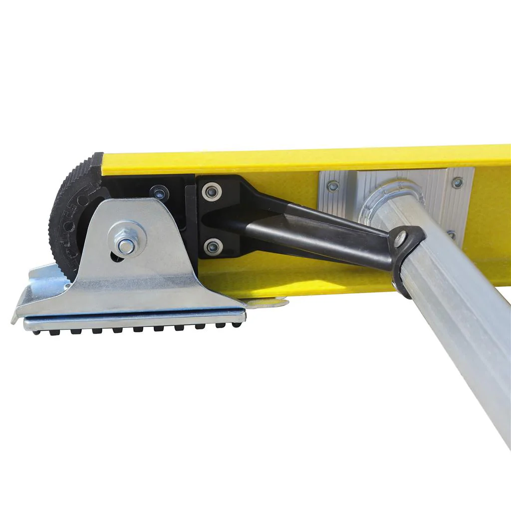 DuraDrive 8' Fiberglass Straight Ladder, 300 Lbs. Grade 1A - Image 3