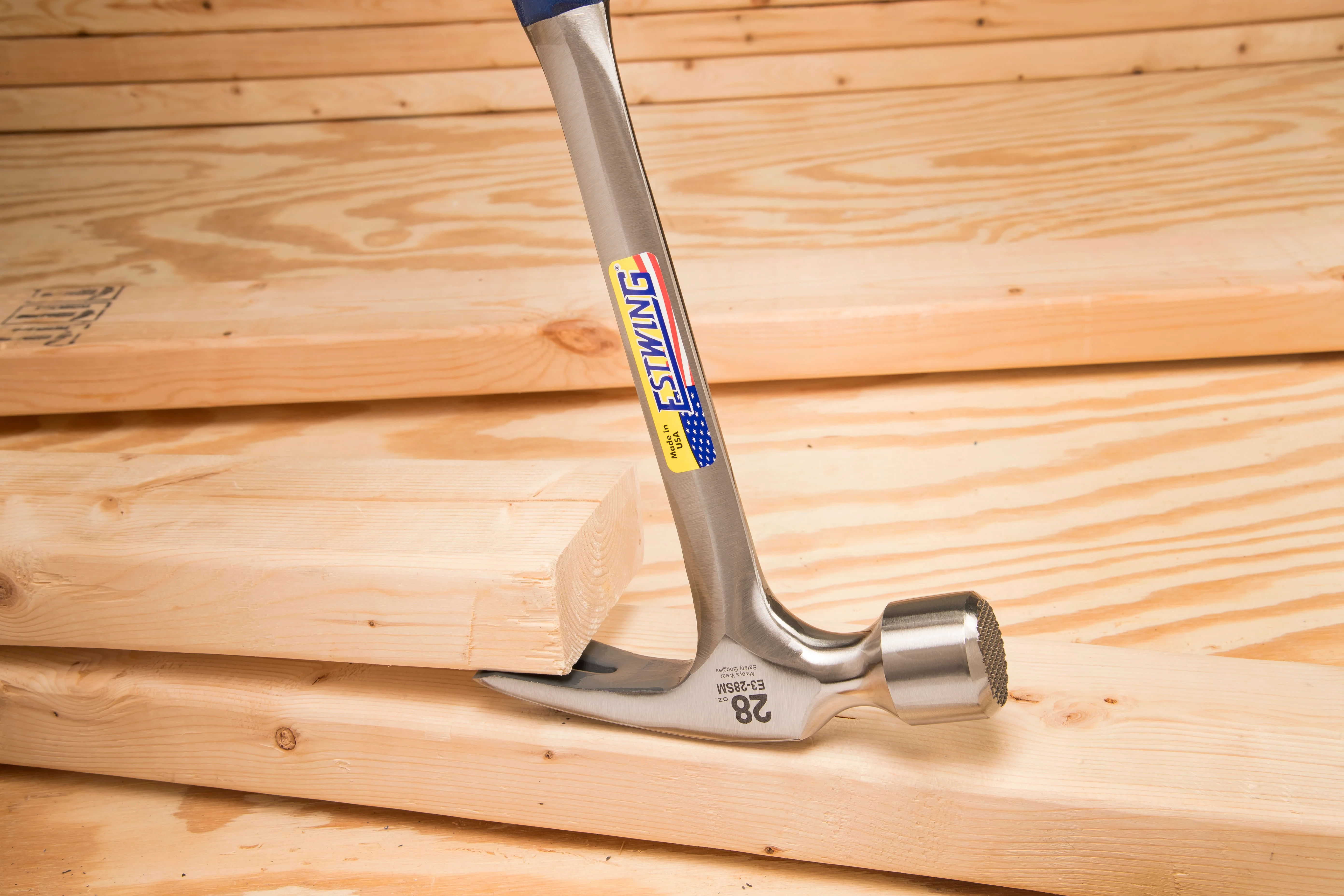 Estwing E3-28SM 28 oz. x 16 in. Milled Checkered Face BLUE SHOCK REDUCTION GRIP Solid Steel Straight Claw Framing Hammer - Image 4