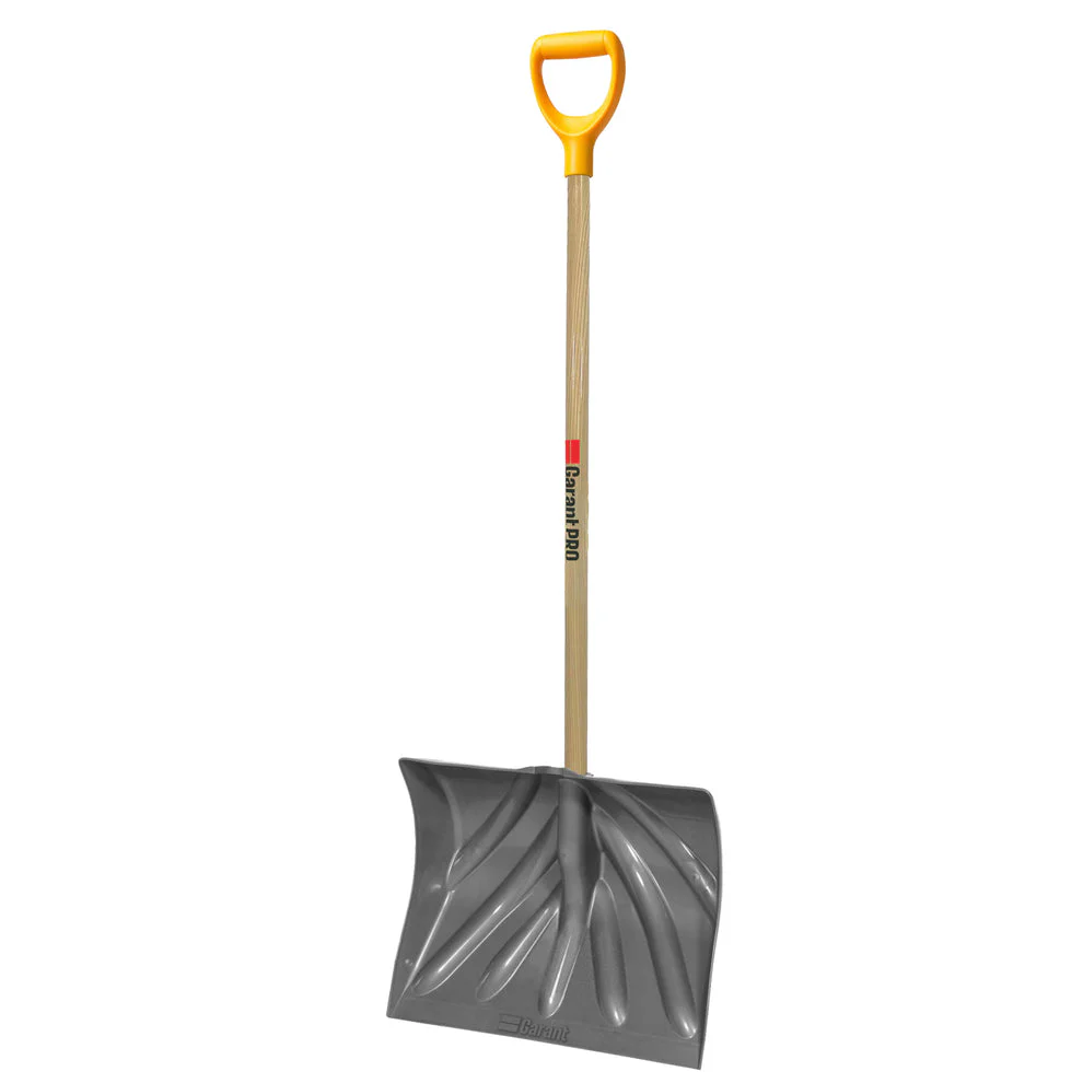 Garant 99068 18 in x 13-1/2 in Polypro Snow Pusher with Handle