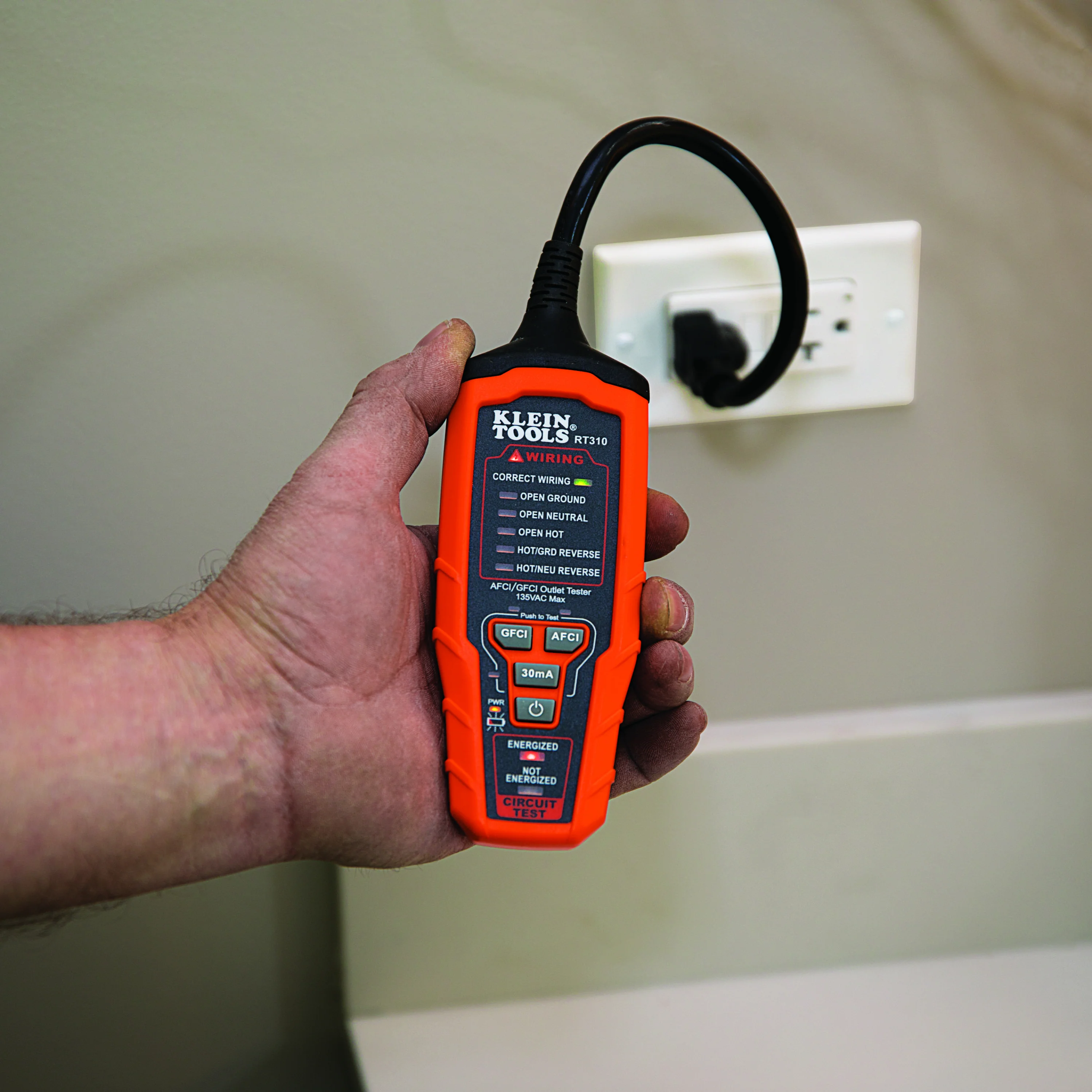Klein RT310 AFCI /GFCI Outlet Tester - Image 4