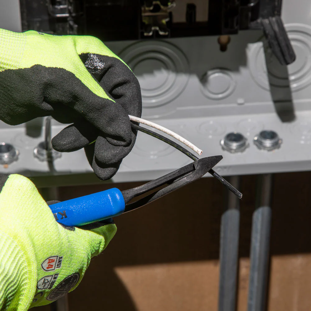 Klein J2000-48 J2000-48 Diagonal Cutting Pliers Heavy-Duty Angled Head 8 in. - Image 9