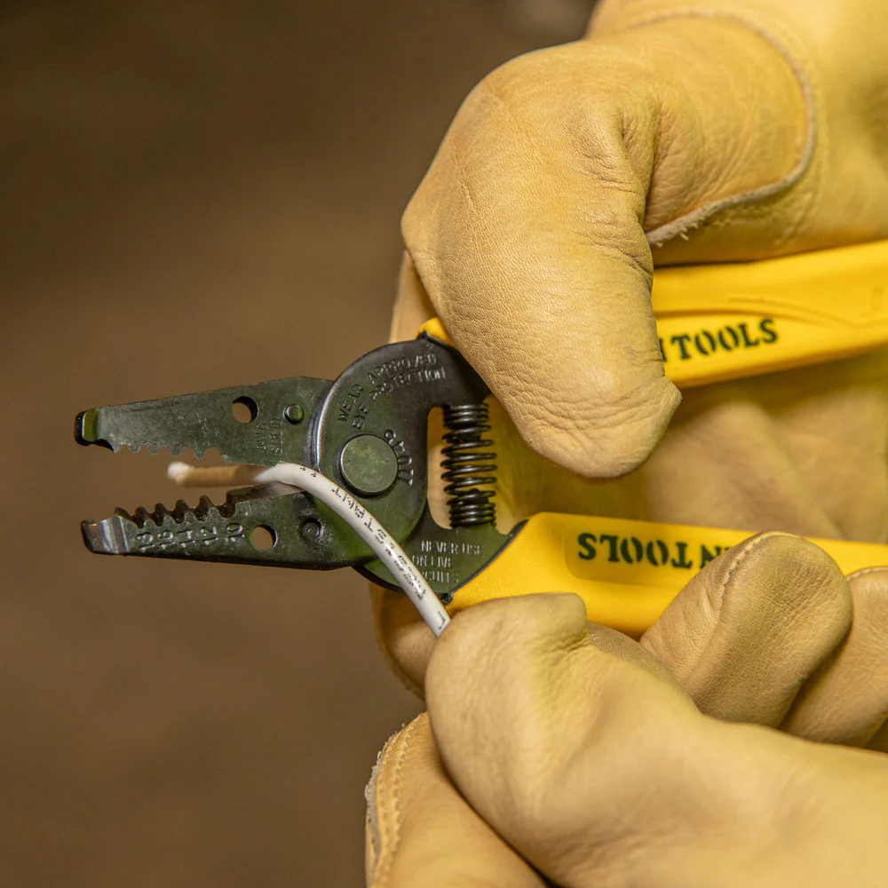 Klein 11045 Wire Stripper/Cutter 10-18 Awg Solid - Image 10