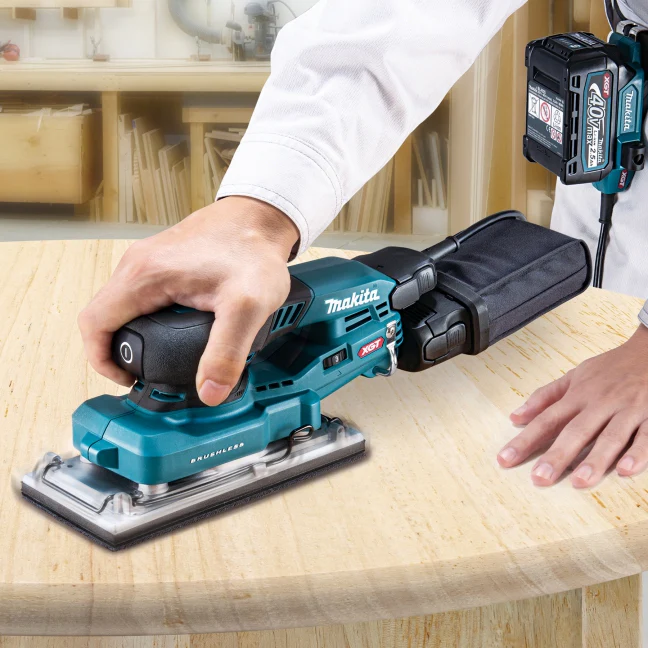 MAKITA
  BO007CGZ 40V Max XGT BL 1/3 Sheet Finishing Sander, w/AWS, Tool Only - Image 7
