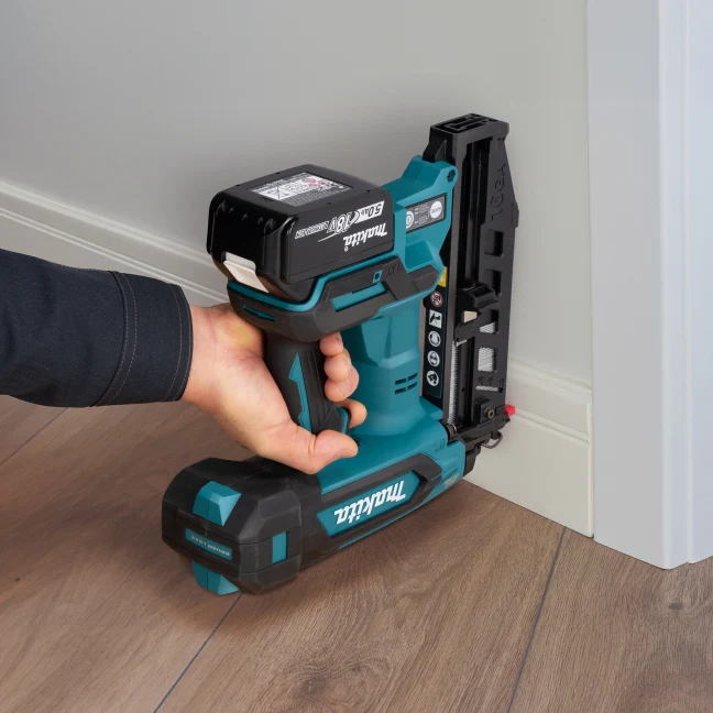 MAKITA DBN601Z 16-Gauage x 2-1/2 In. Finish Nailer (Tool Only) - Image 2