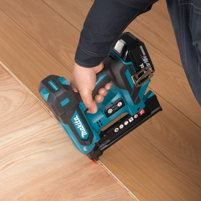 MAKITA DST630Z 18-Gauage x 1-1/2 In. Narrow Crown Stapler (Tool Only) - Image 4