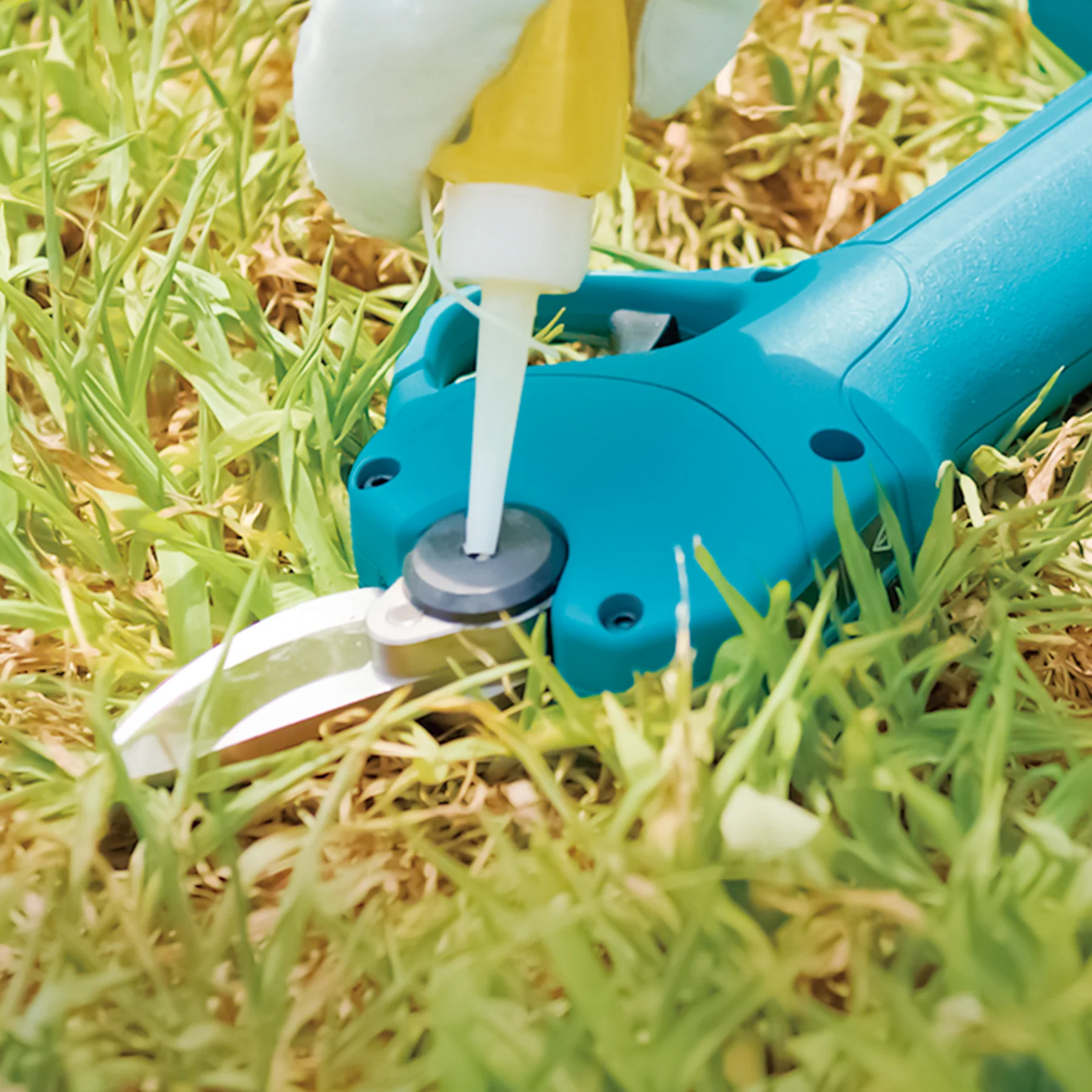 MAKITA DUP181Z 18V LXT Brushless Pruning Shears, Tool Only - Image 6