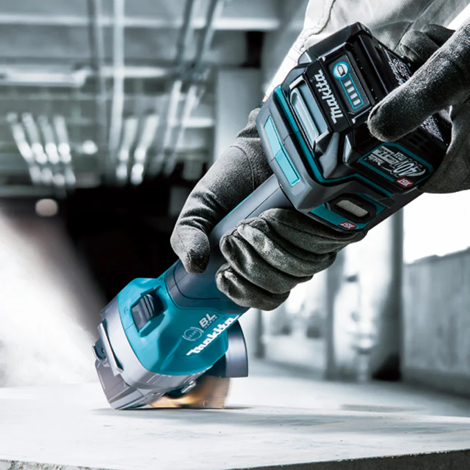 Makita GA005GZ 40V Max XGT
  Brushless 5 in. Angle Grinder with Thumb Switch (Tool Only) - Image 2