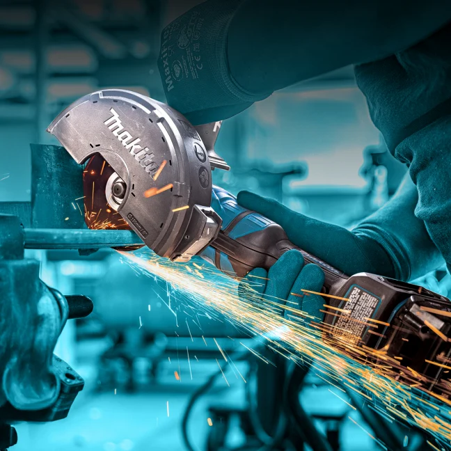 MAKITA GA050GZ 40V Max XGT BL
5 in. Angle Grinder w/Paddle Switch, Tool Only - Image 5