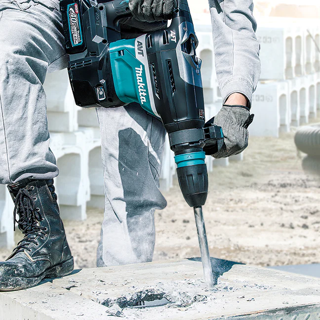 MAKITA
  HR005GZ 40V Max XGT Brushless 1-9/16 in. Rotary Hammer SDS-MAX w/AVT (Tool Only) - Image 4