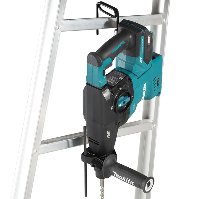 MAKITA HR008GM202 40V Max XGT
Brushless 1-3/16 in. Rotary Hammer SDS-PLUS Kit with AWS (4.0Ahx2) - Image 9