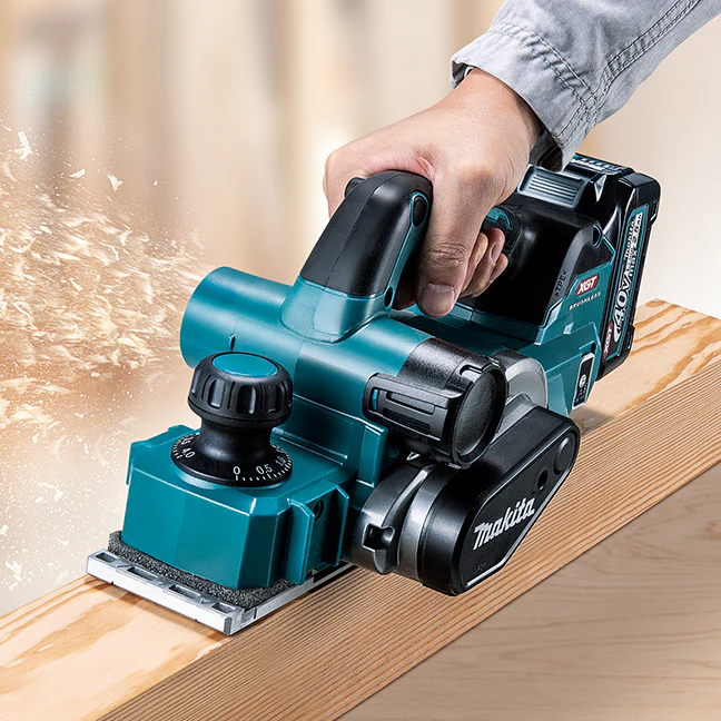 MAKITA
  KP001GZ 40V Max XGT Brushless 3-1/4 in. Planer with AWS (Tool Only) - Image 2