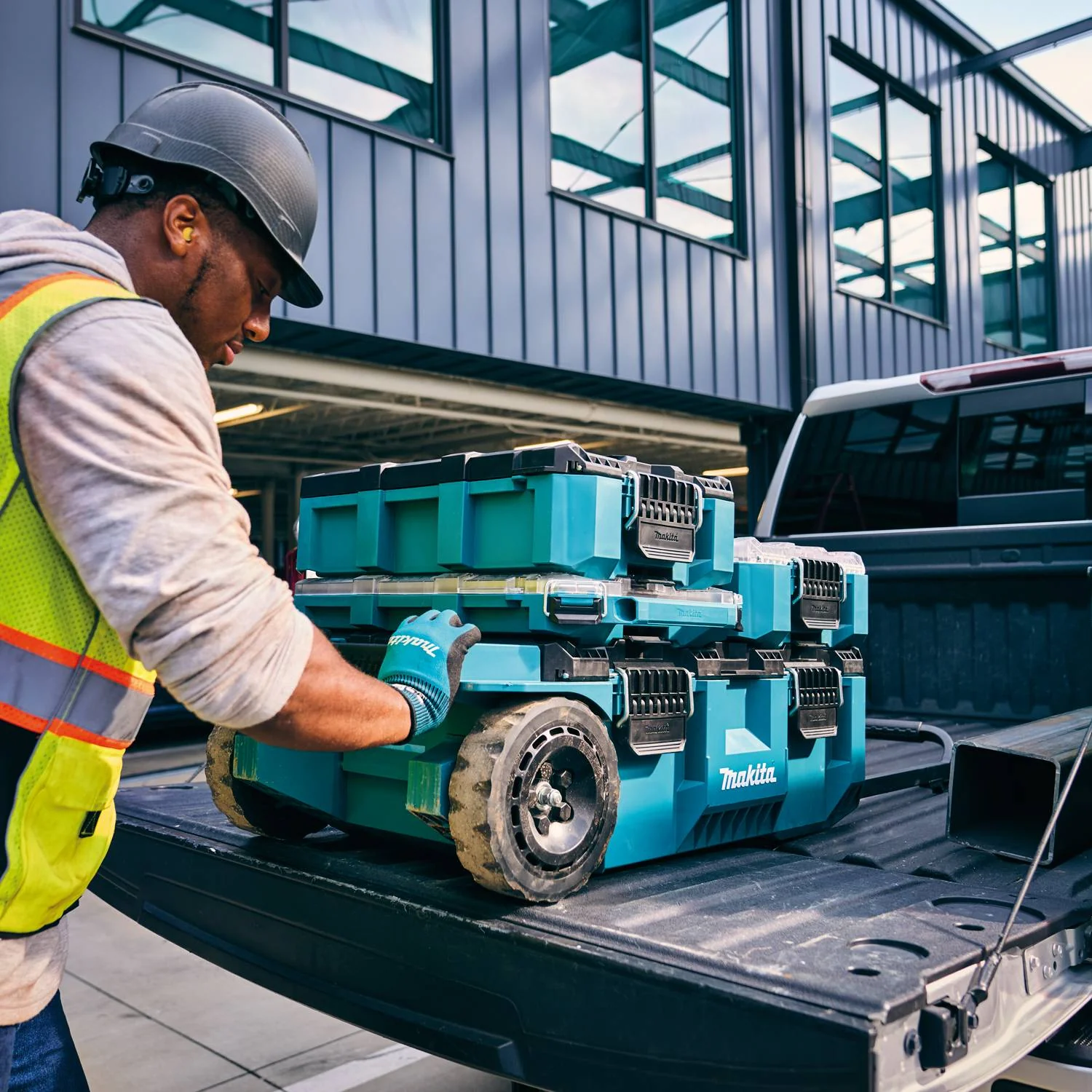 Makita Maktrak™ T-90009 Rolling Tool Chest - Image 17