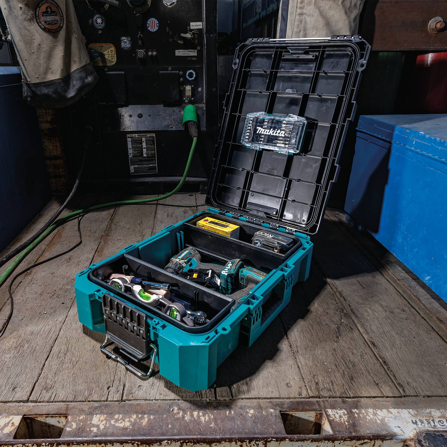 Makita Maktrak™ T-90037 Medium Tool Box - Image 20