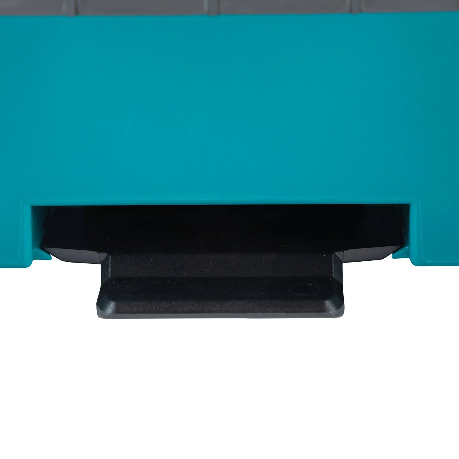 Makita Maktrak™ T-90037 Medium Tool Box - Image 28