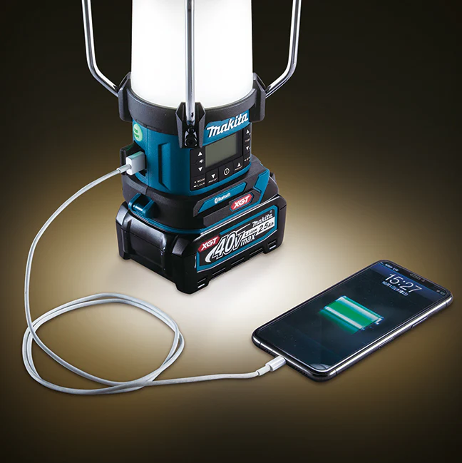 MAKITA MR010G 40V max XGT
  Cordless Lantern Radio w/Bluetooth, XPT & Flashlight (Tool Only) - Image 10
