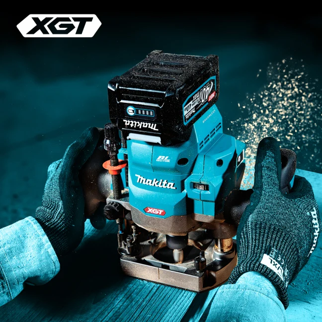 MAKITA RP001GZ01 40V Max XGT BL
1/2 in. Plunge Router w/AWS, Tool Only - Image 4