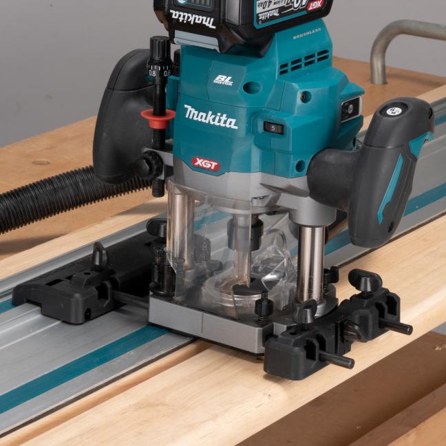 MAKITA RP001GZ01 40V Max XGT BL
1/2 in. Plunge Router w/AWS, Tool Only - Image 9