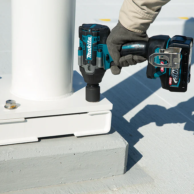 MAKITA TW007GZ 40V Max XGT
Brushless 1/2 in. Impact Wrench with Friction Ring (Tool Only) - Image 2