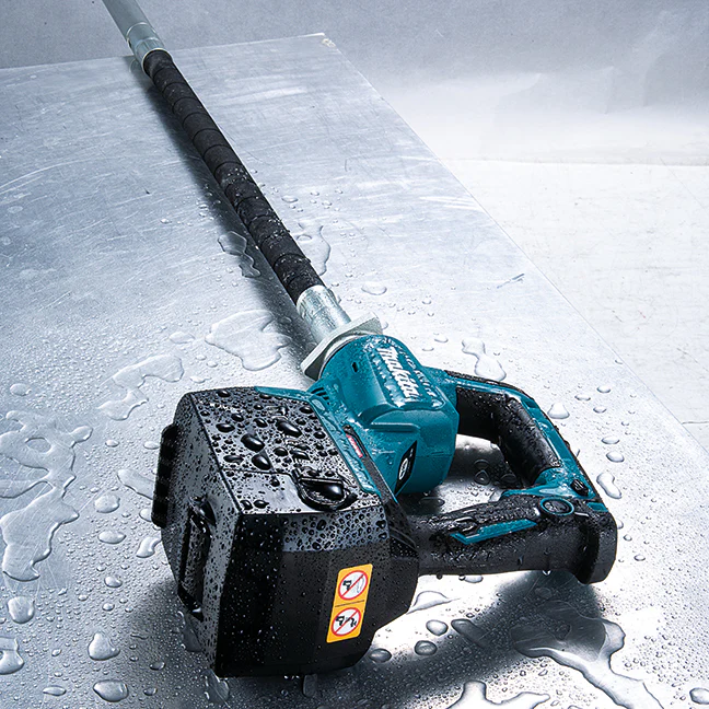 MAKITA VR003GZ 40V Max XGT
Brushless 1-1/4 in. x 3.9 ft. Concrete Vibrator (Tool Only) - Image 16