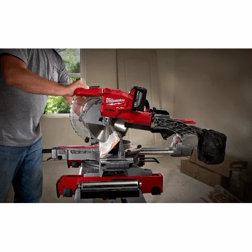 Milwaukee 2734-20 10 in 4000 rpm M18 FUEL™ Dual Bevel Sliding Compound Cordless Miter Saw (Tool Only) - Image 3