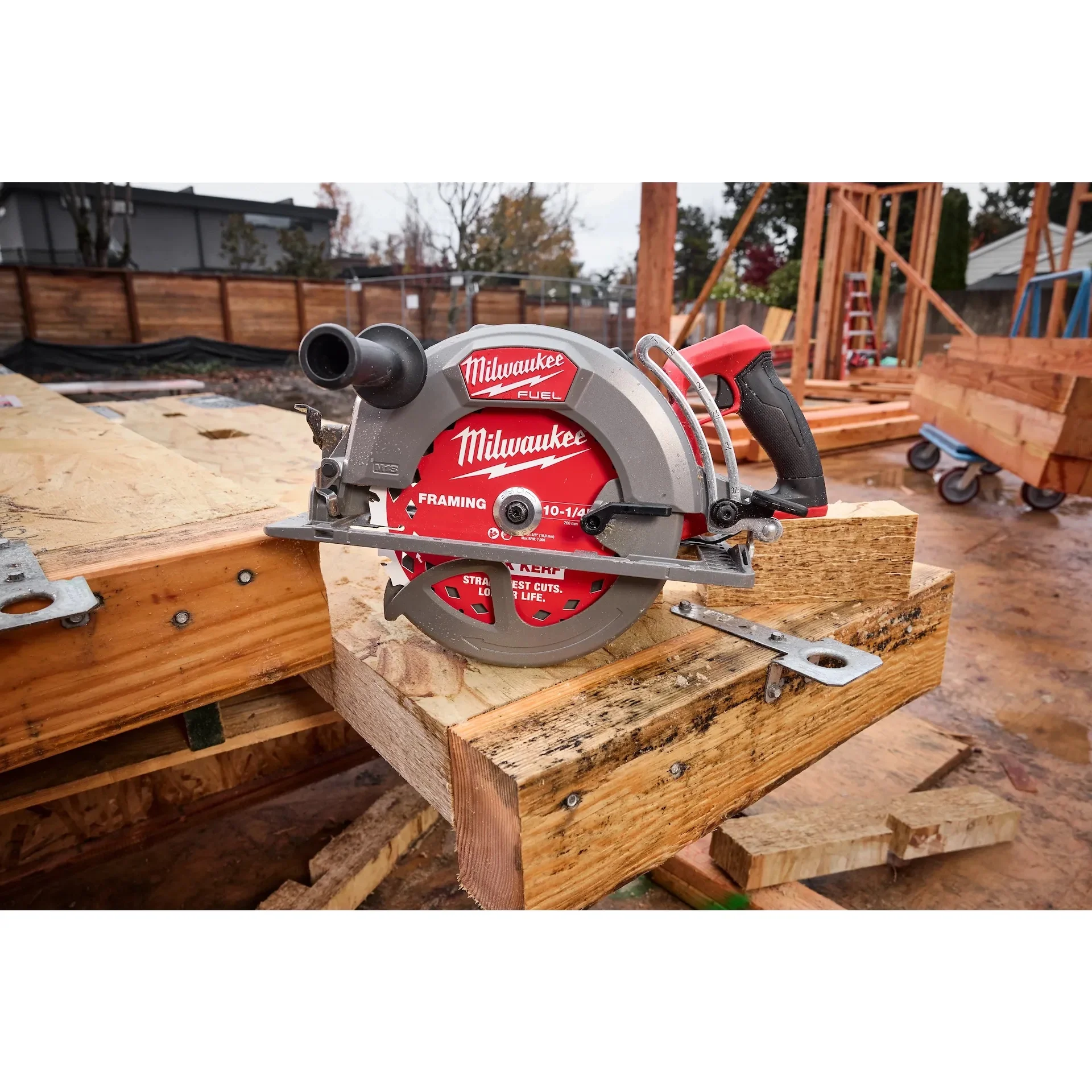 Milwaukee 3026-20 M18 Fuel Circular Saw 10-1/4" - Image 2