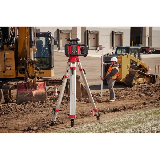 Milwaukee 3704-21T 4000 ft M18™ Battery Dual Slope Rot Laser Level Kit - Image 11