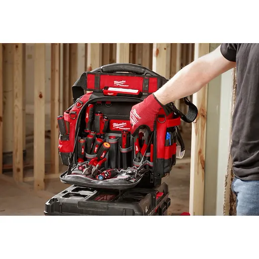 Milwaukee 48-22-8316 PACKOUT™ 18 in Length x 10 in Width x 19.75 in Height Soft Sided Tool Bag - Image 10