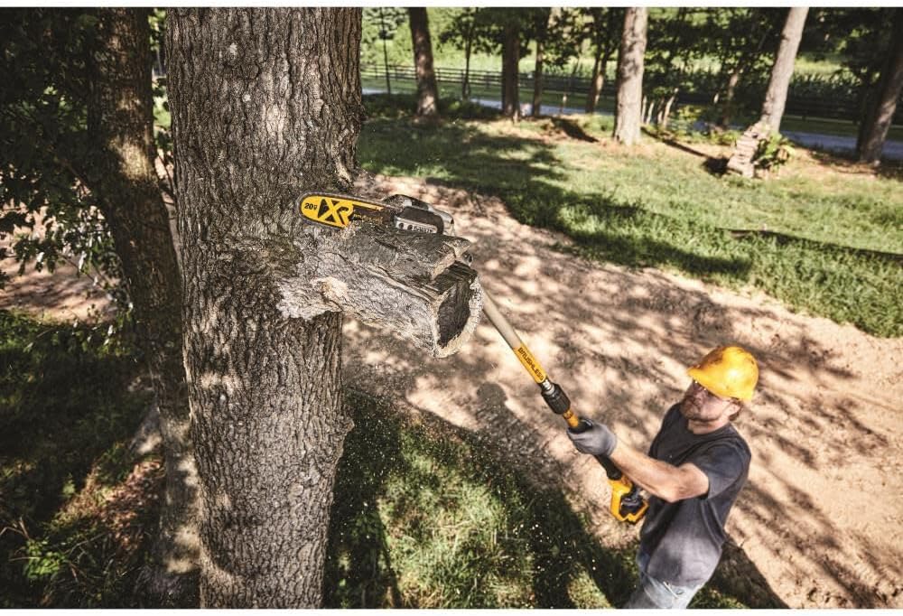 DeWalt DCKO86M1 20V MAX* Dual-Action 20 V 2800 spm Cordless Pole Saw and Pole Hedge Trimmer Combo Ki - Image 2